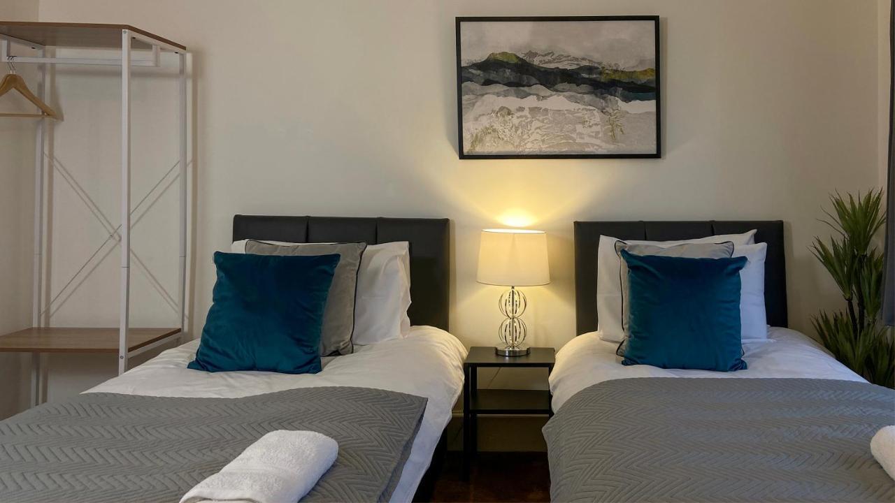 Apartamento Maberic Housing Cranford Exterior foto