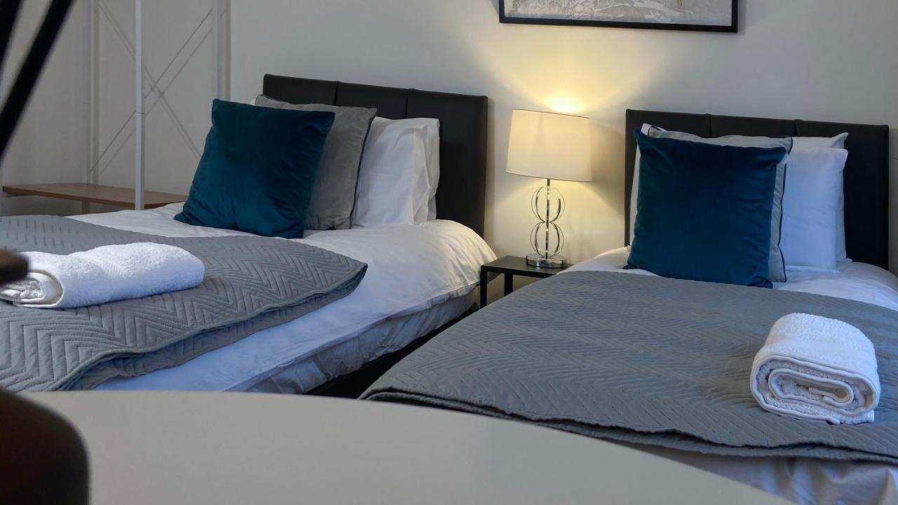 Apartamento Maberic Housing Cranford Exterior foto
